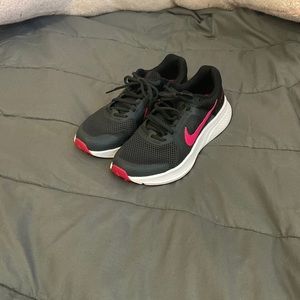 💓Nike Run Swift 2 Sneakers Pink💓